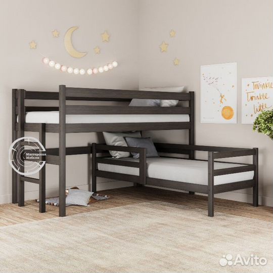 Двухъяpусная кpовать