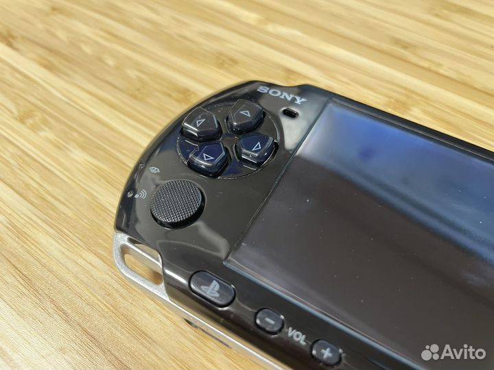 Sony PSP 3008 прошитая Ростест