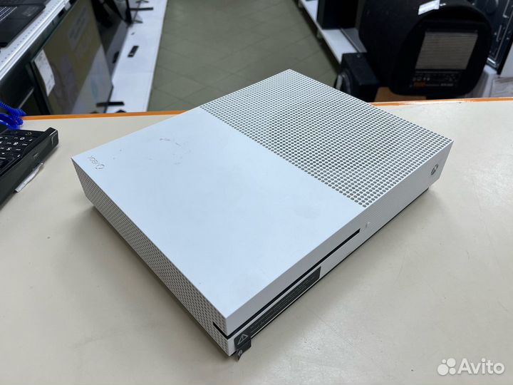 Игровая приставка Xbox One S 500Gb