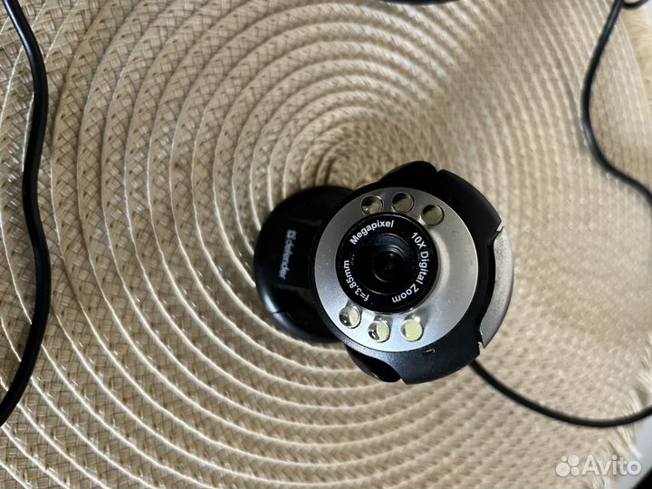 Веб камера logitech defender