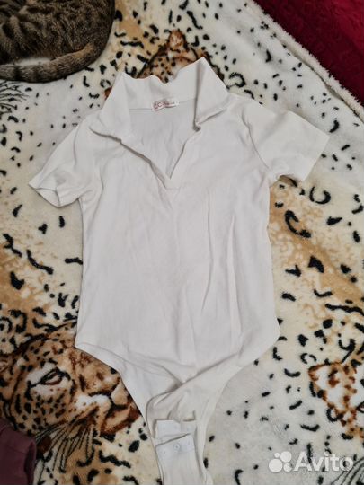 Боди с коротким рукавом