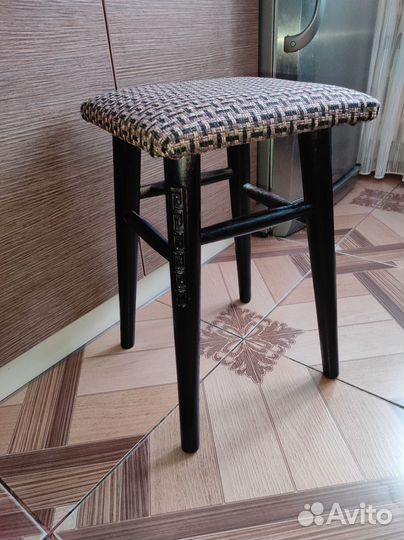 Табурет, стул