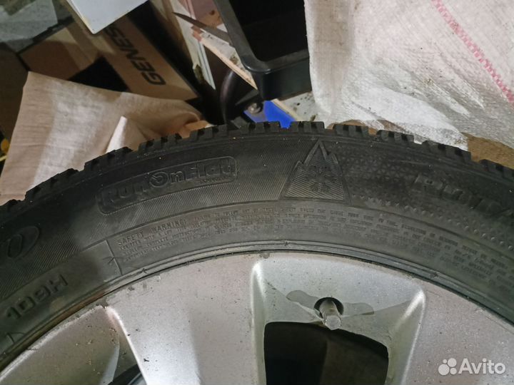 Goodyear UltraGrip 500 255/55 R18 109H