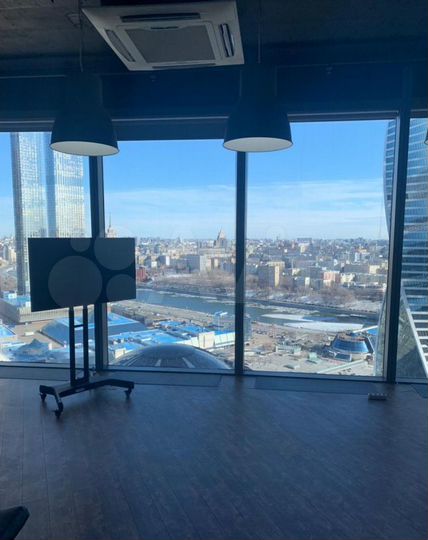 Офис 89 м2 в мфк Башня Федерация