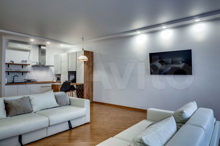 1-к. квартира, 102 м², 3/12 эт.