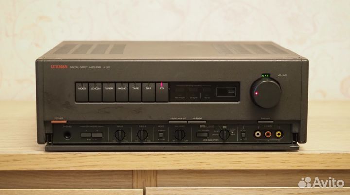 Усилитель Luxman A-007 с цап-ом