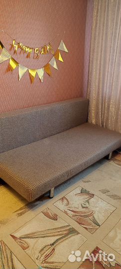 Продам диван, возможен торг