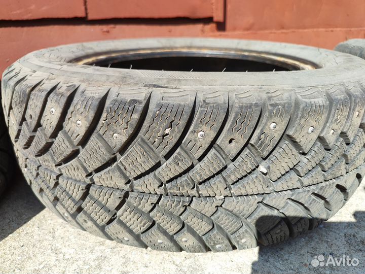 Bfgoodrich G-Force Stud 60 R15 84T