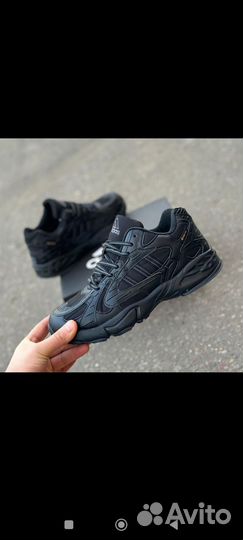 Мужские зимние кроссовки 45