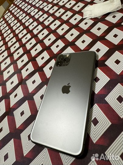 iPhone 11 Pro Max, 64 ГБ