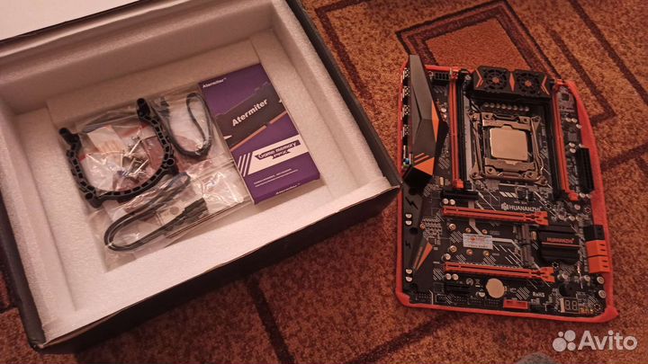 Материнская плата