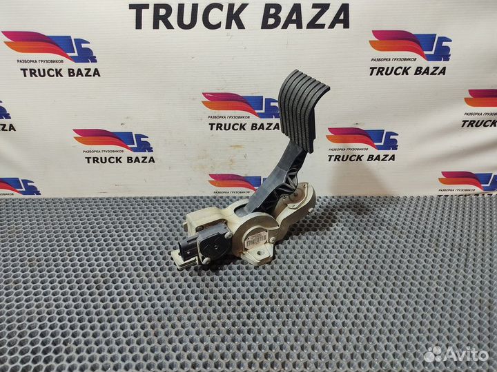 1879728 Педаль газа Daf XF105