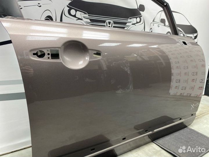 Дверь передняя правая Honda Civic 4D