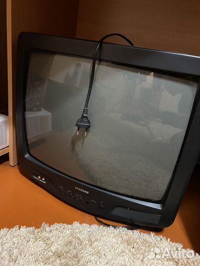 Телевизор samsung