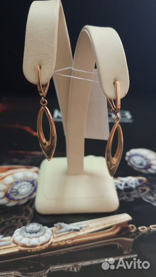 Золотые серьги