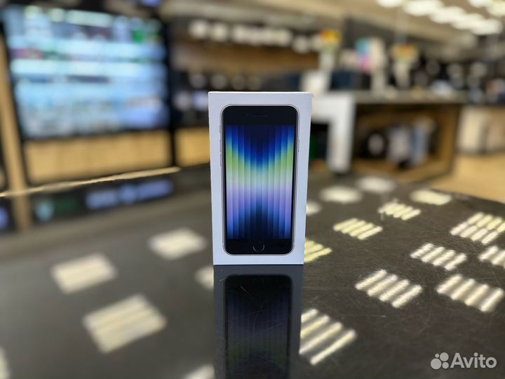 Смартфон Apple iPhone SE 2022 64Gb Starlight