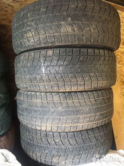 Bridgestone Blizzak DM-V1 245/65 R17 107R