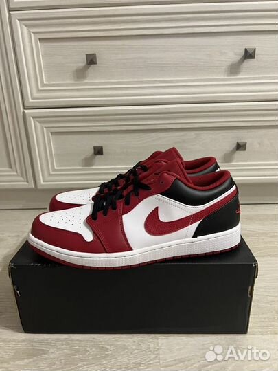 Кроссовки Jordan 1 Low Bulls Chicago 12.5US Ориг