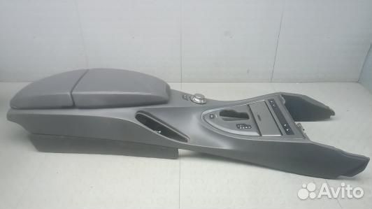 Подлокотник центральный BMW 6 E63/E64 (GNK38IX01)