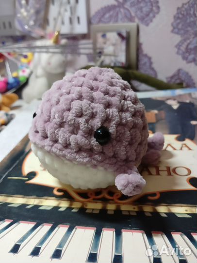 Игрушка вязаный кит