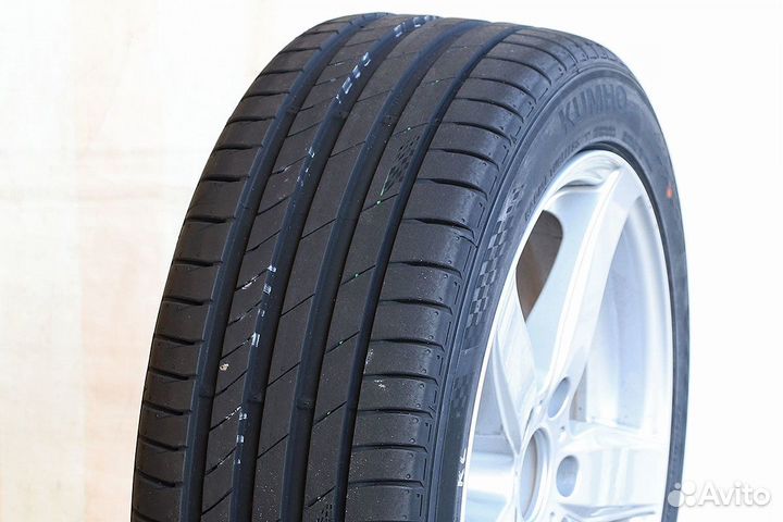 Sava Intensa UHP 2 215/45 R17