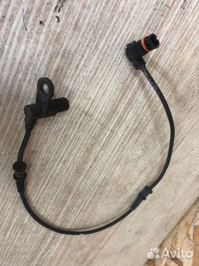 Датчик ABS Mercedes-Benz S-Class W221