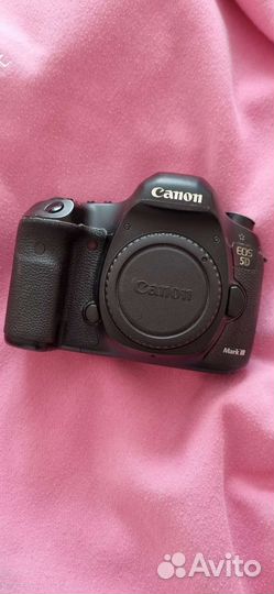 Зеркальный фотоаппарат canon 5d mark III