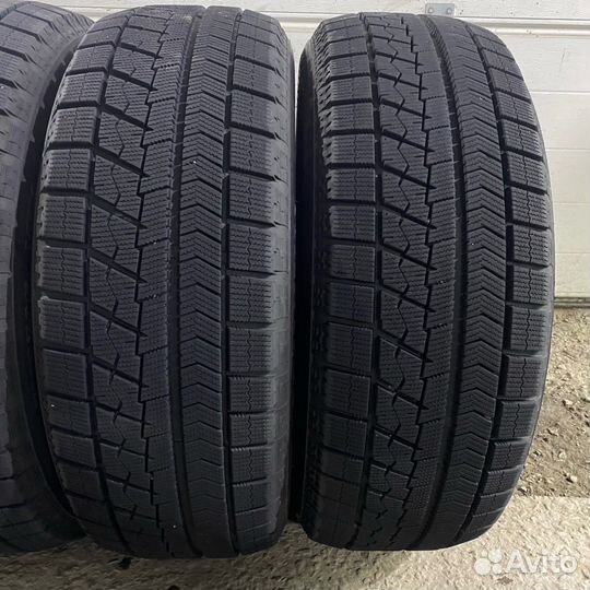 Bridgestone Blizzak VRX 225/60 R16