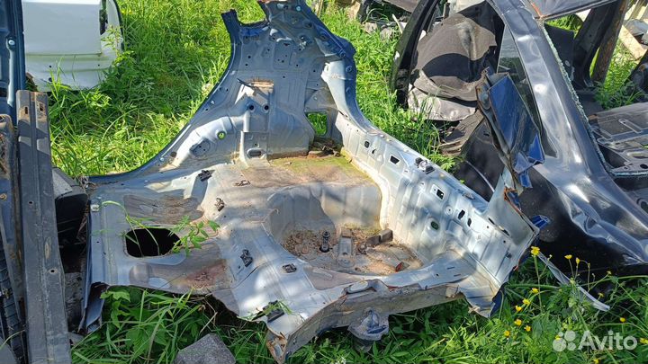 Полка задняя корыто Кио Рио 3 хэтчбек