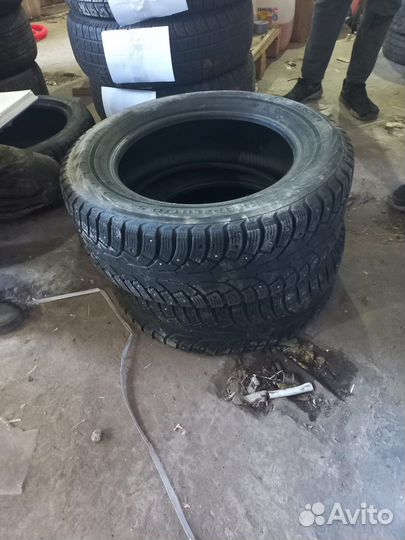 Nokian Tyres Hakkapeliitta 5 215/60 R16