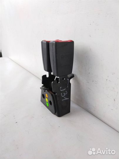 Ответная часть ремня безопасности задн. ауди Q7 2