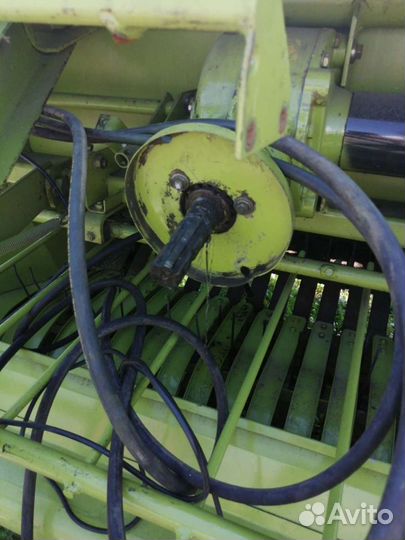 Пресс-подборщик Claas Rollant, 2000