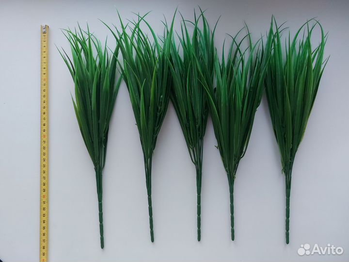 Осока искуственная