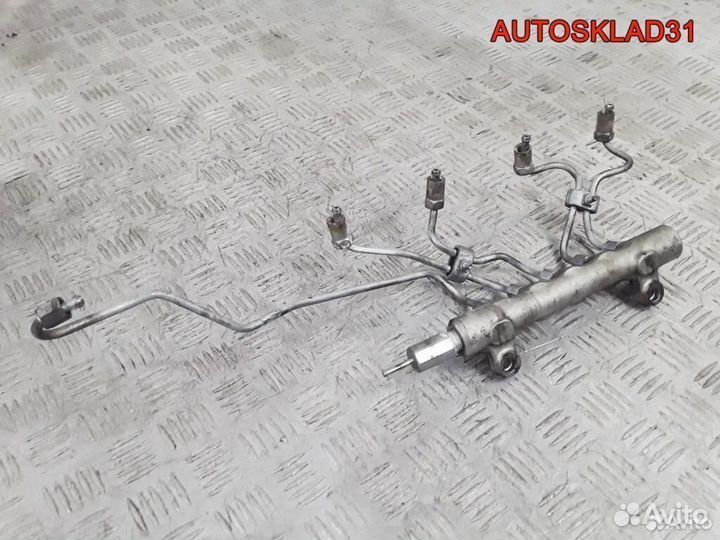 Рейка топливная Toyota Corolla Verso 2,2 TD 2adftv