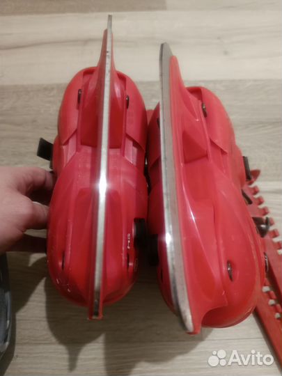 Коньки хоккейные