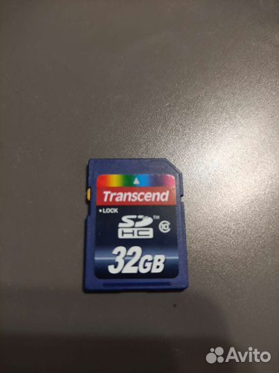 Зеркальный фотоаппарат canon EOS 550D