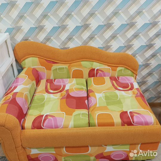Детская кровать диван с мягкими бортиками