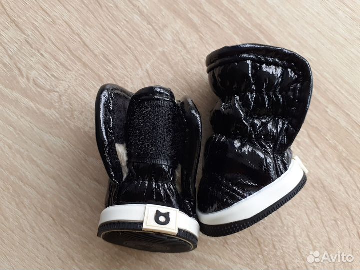 Ботинки зимние для меленьких собак, почти новые