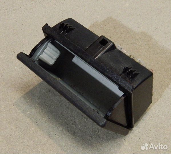 Пепельница задней двери Mercedes-Benz W210