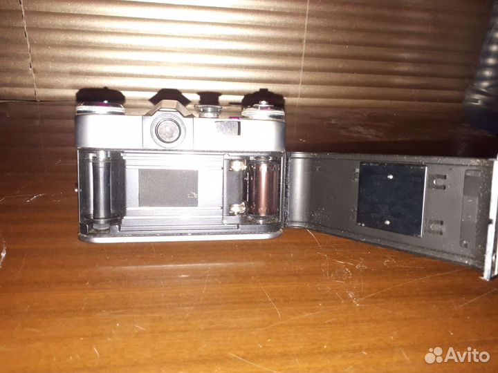 Плёночный фотоаппарат zenit-E