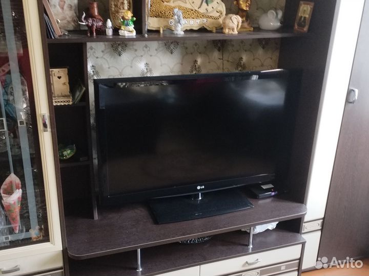 Стенка в гостиную