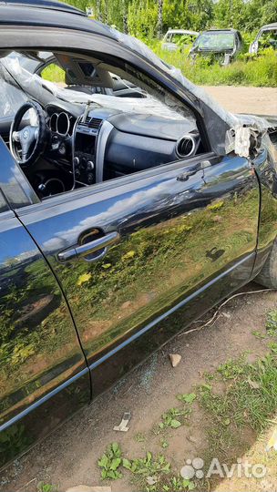 Suzuki grand vitara в разборе