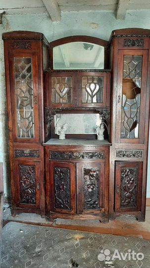 Антикварный буфет