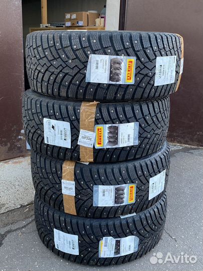 Pirelli Ice Zero 2 245/40 R19 98H