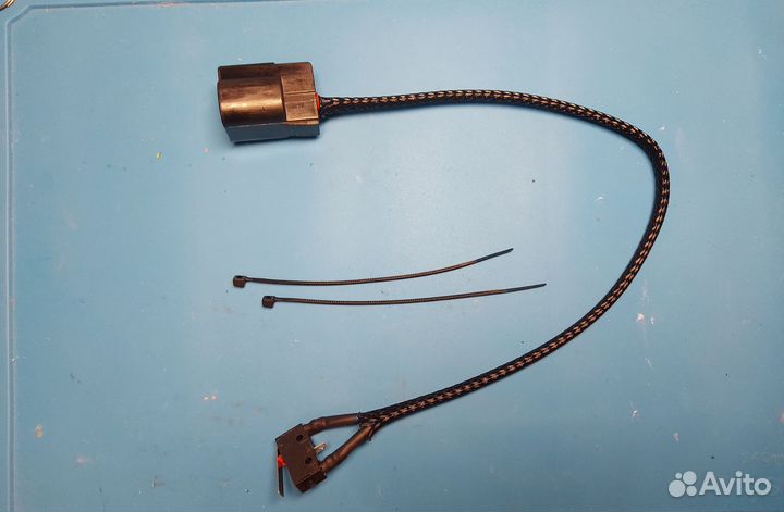 Концевик датчик капота mitsubishi