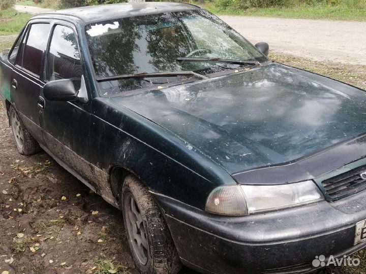 Стекло лобовое