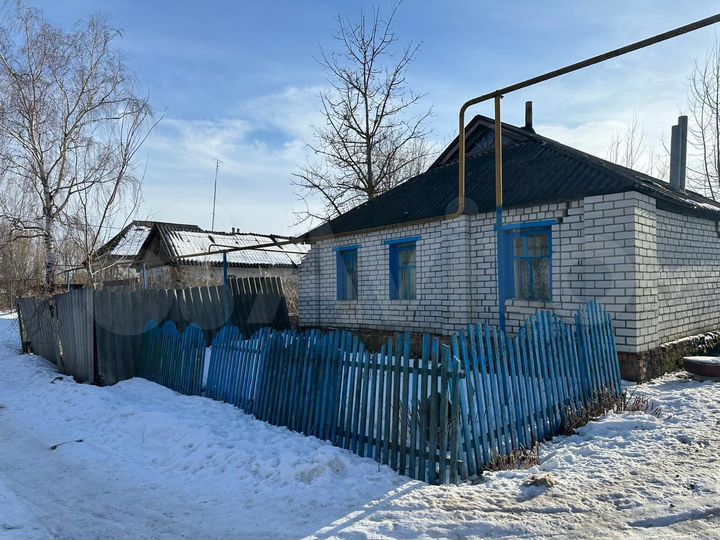 Дом 30 м² на участке 50 сот.