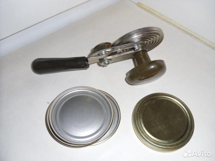 Закатка крышки банок