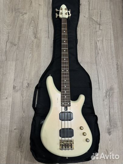 Бас гитара Yamaha MB iiig Motion B