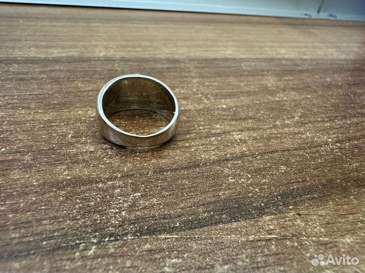 Серебряное кольцо